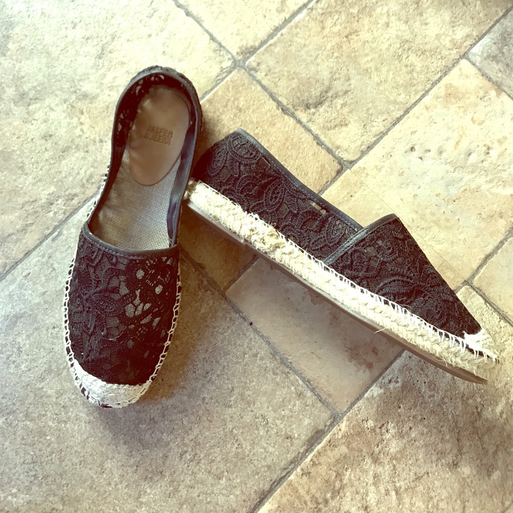 BNWT Black lace espadrilles sz 8