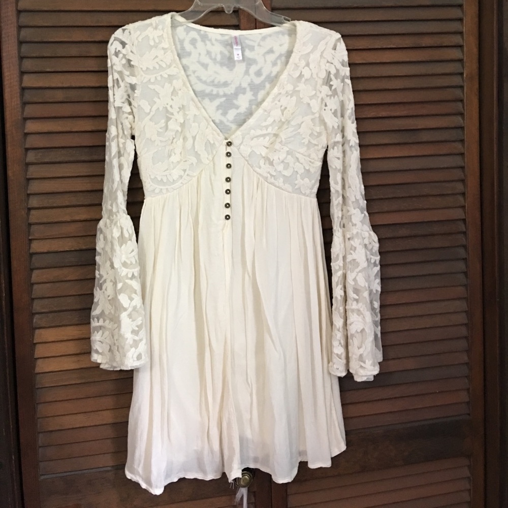 Xhilaration Bell Sleeve Peasant Dress Off White