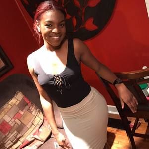 Meet your Posher, Joelle