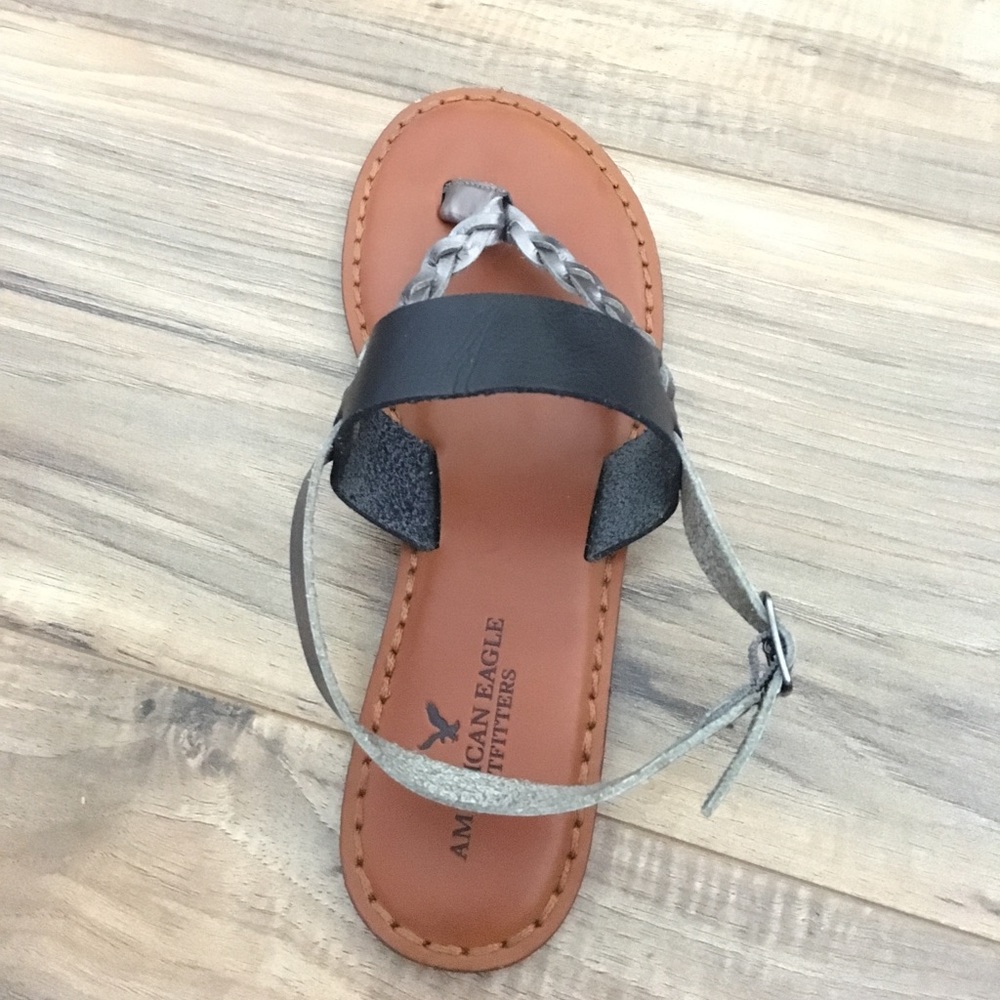 FINAL OFFER‼️ American Eagle Flats.