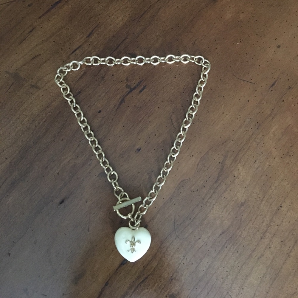 Banana Republic fleur de lis toggle heart necklace