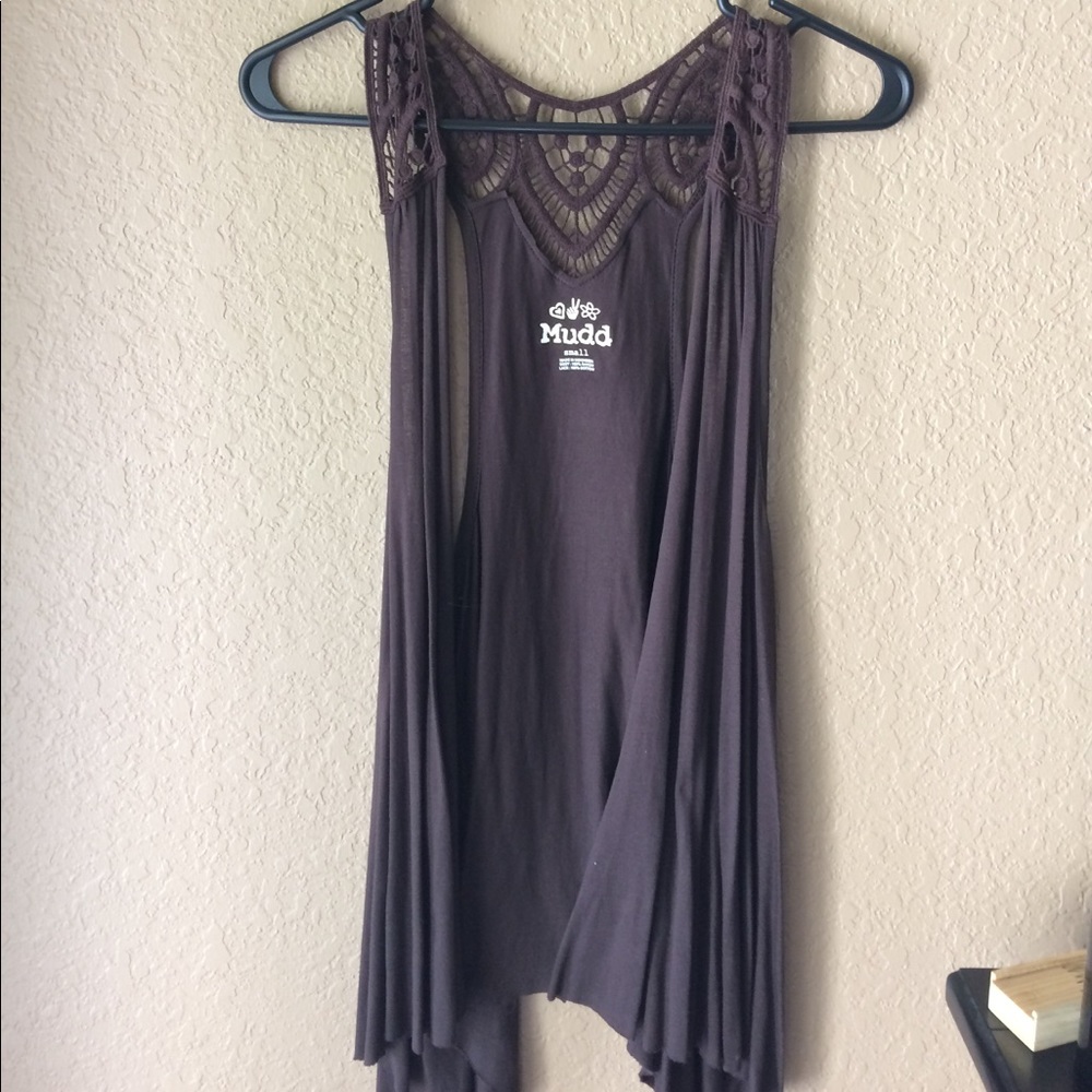 Sleeveless brown cardigan