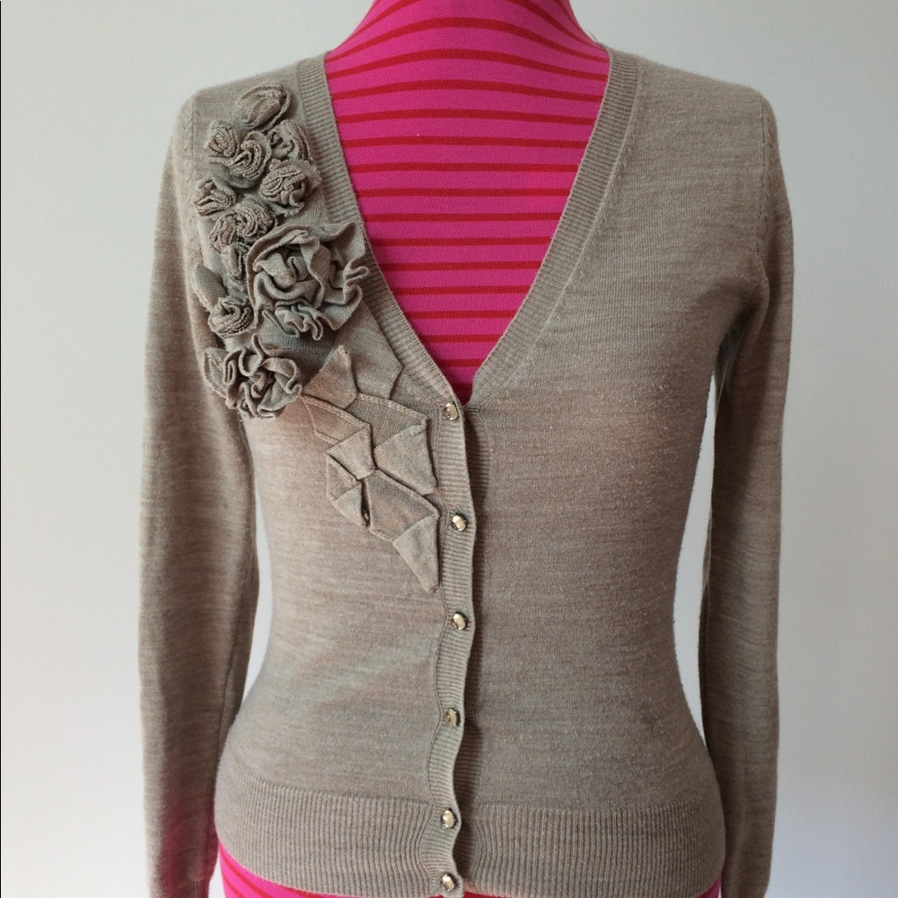 Cardigan with floral accent