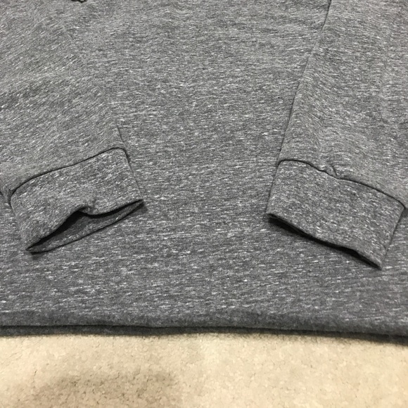 Urban Outfitters Sweatshirt - Picture 3 of 3