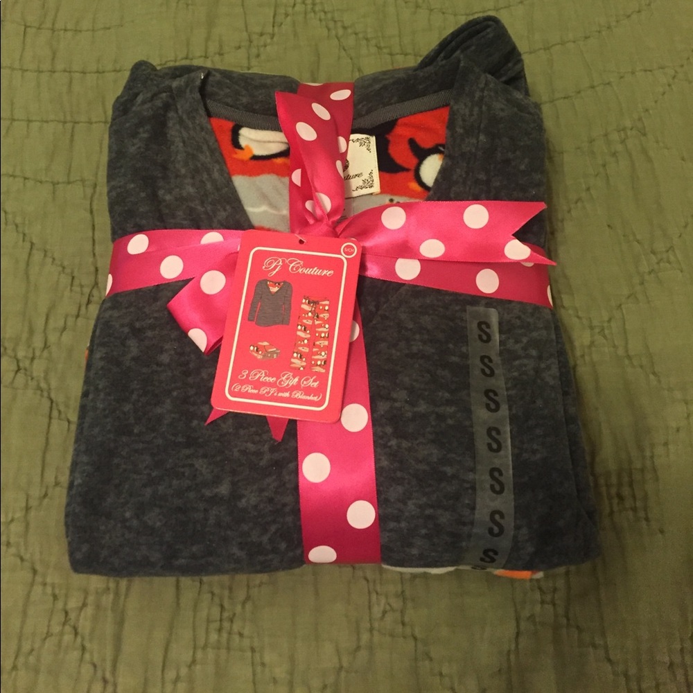 NWT 3 Piece Gift Set - PJs and Blanket