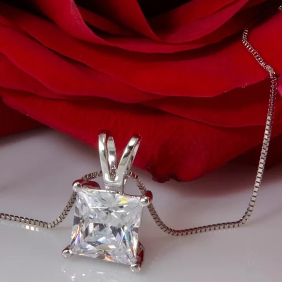 2.0 Ct Princess Diamond 14K Gold Necklace 16” - Picture 3 of 5