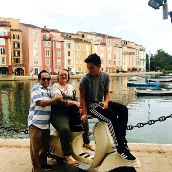 Meet your Posher, Alexander - Picture 1 of 1