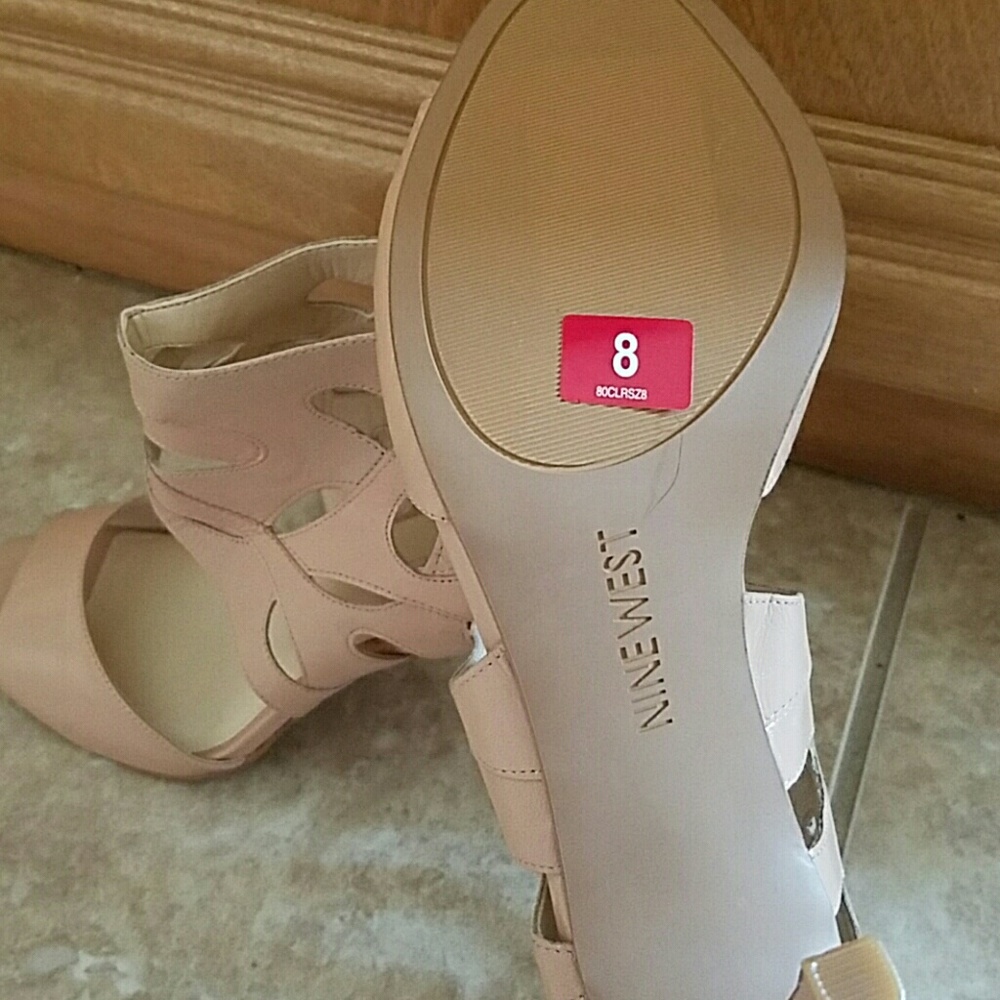 Shoes - Picture 3 of 3