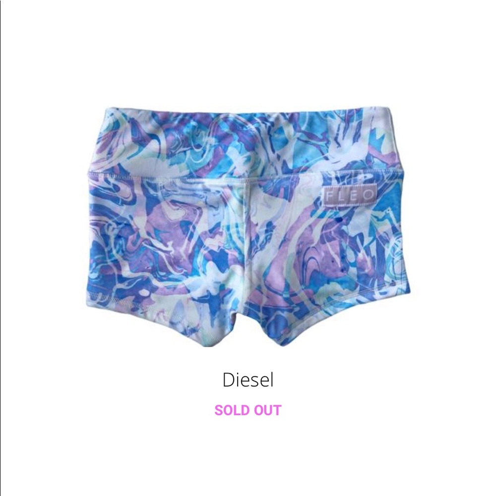 Fleo Shorts