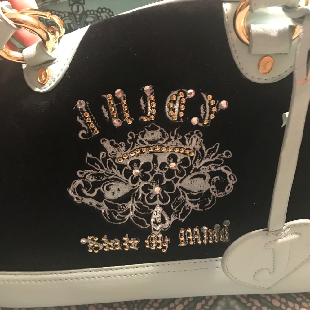 Juicy couture pet purse