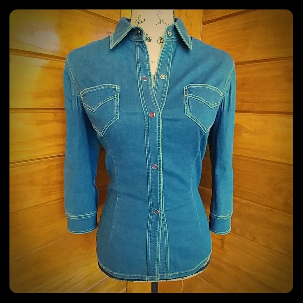 💙Button Down Denim Top