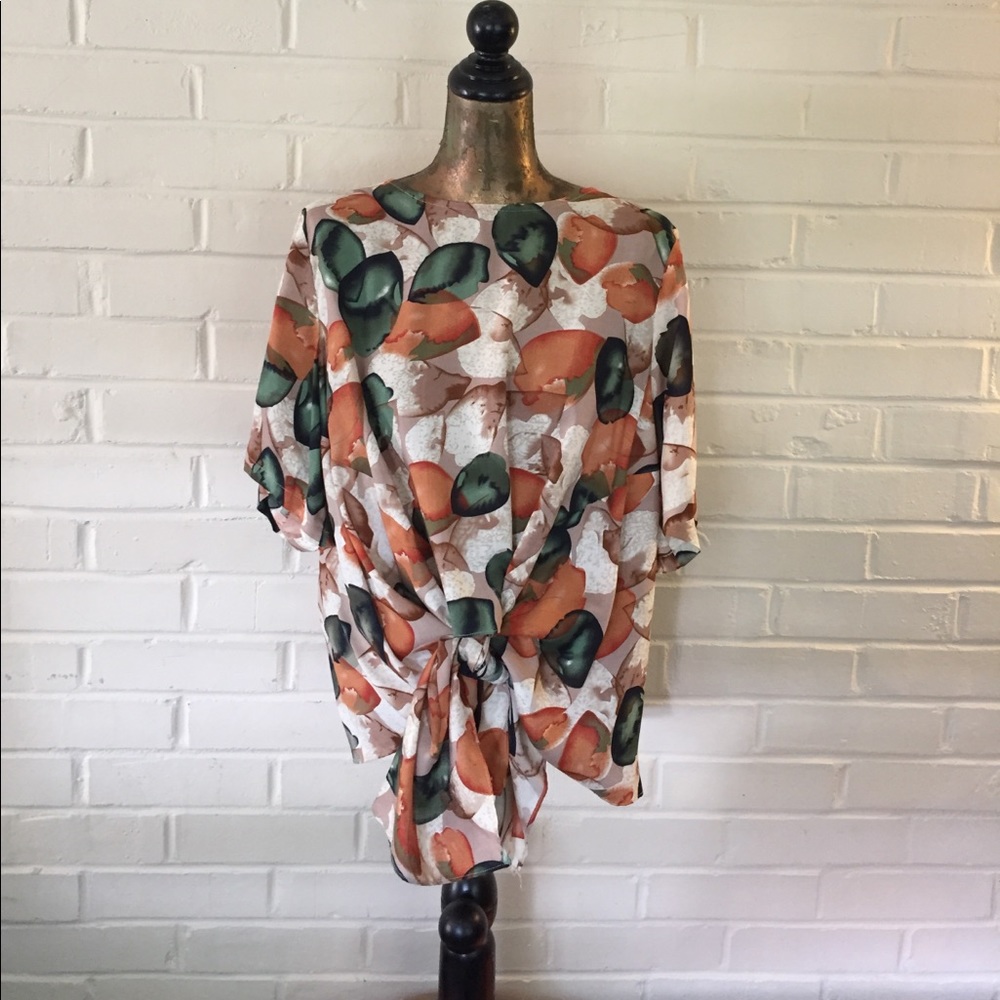Alythea blouse with front tie