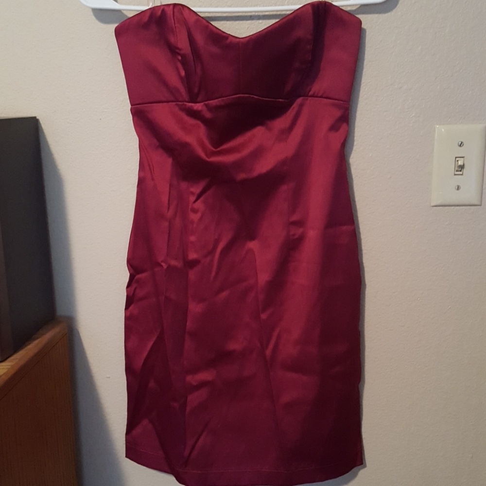 Strapless dress
