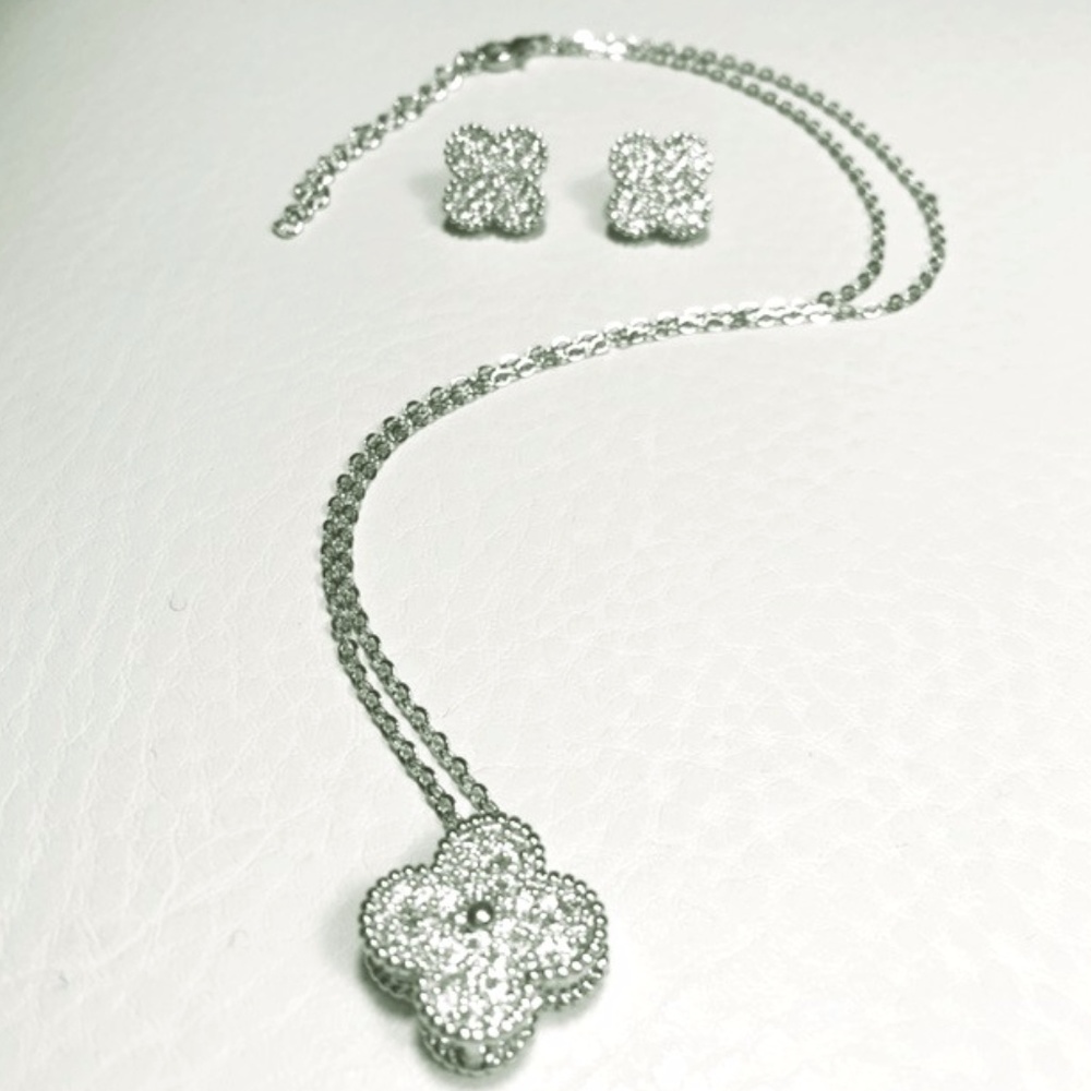 Alhambra Pendant Necklace and Earrings SET