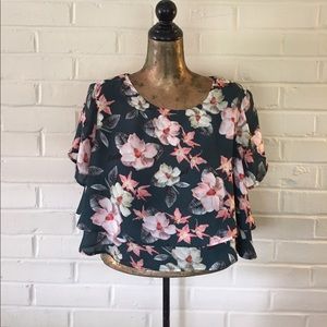Show me your mumu flowy cropped top