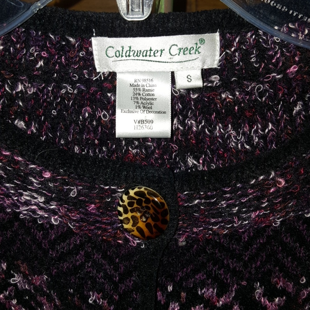 $5 ITEM. Lovely purple and black sweater. MUST BUNDLE WITH TWO OTHER ITEMS - Picture 2 of 7