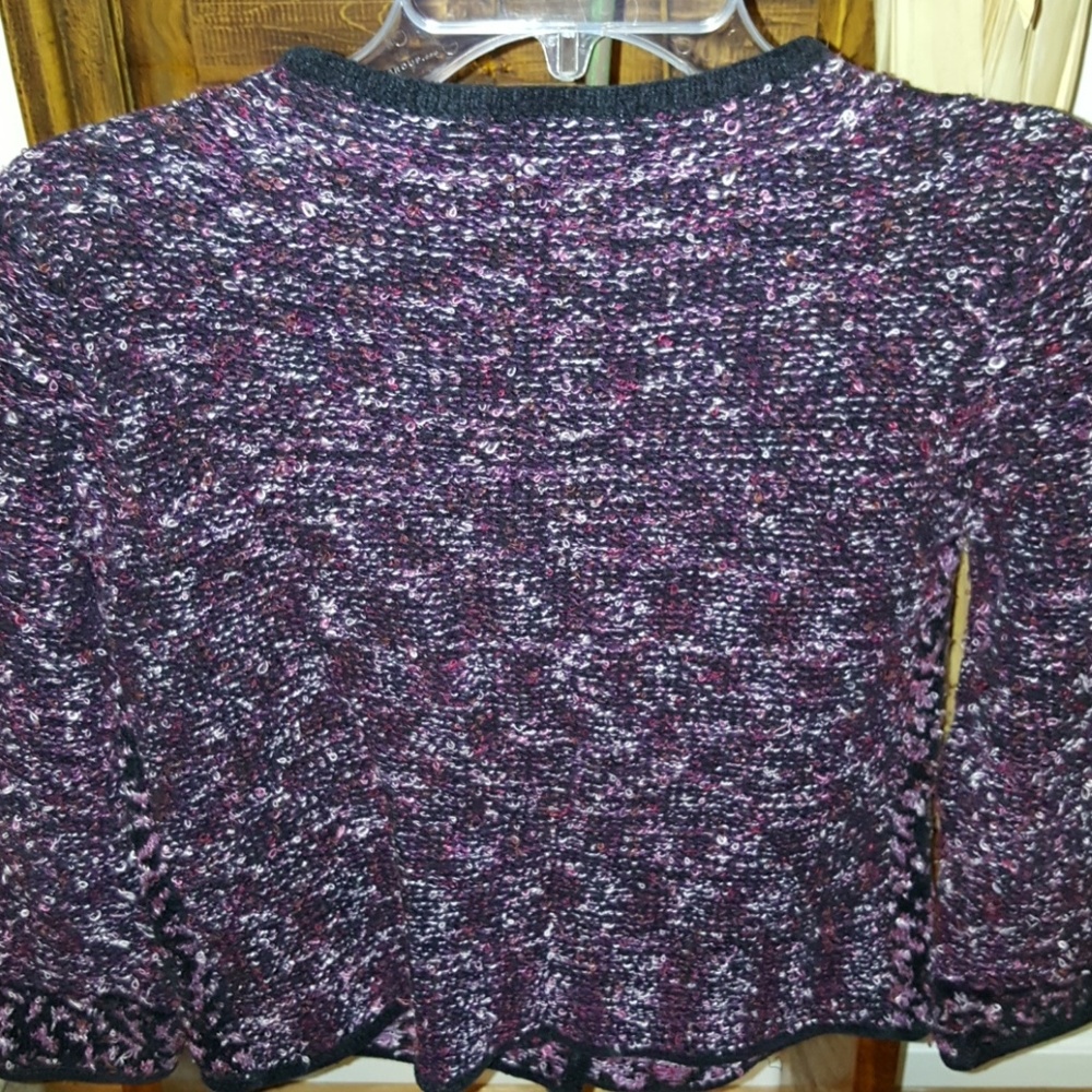 $5 ITEM. Lovely purple and black sweater. MUST BUNDLE WITH TWO OTHER ITEMS - Picture 6 of 7