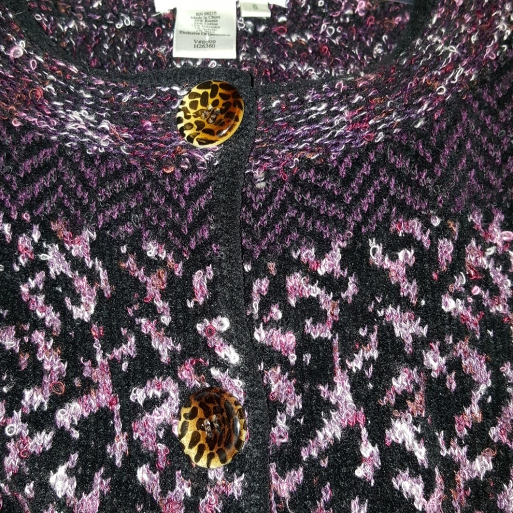 $5 ITEM. Lovely purple and black sweater. MUST BUNDLE WITH TWO OTHER ITEMS - Picture 7 of 7