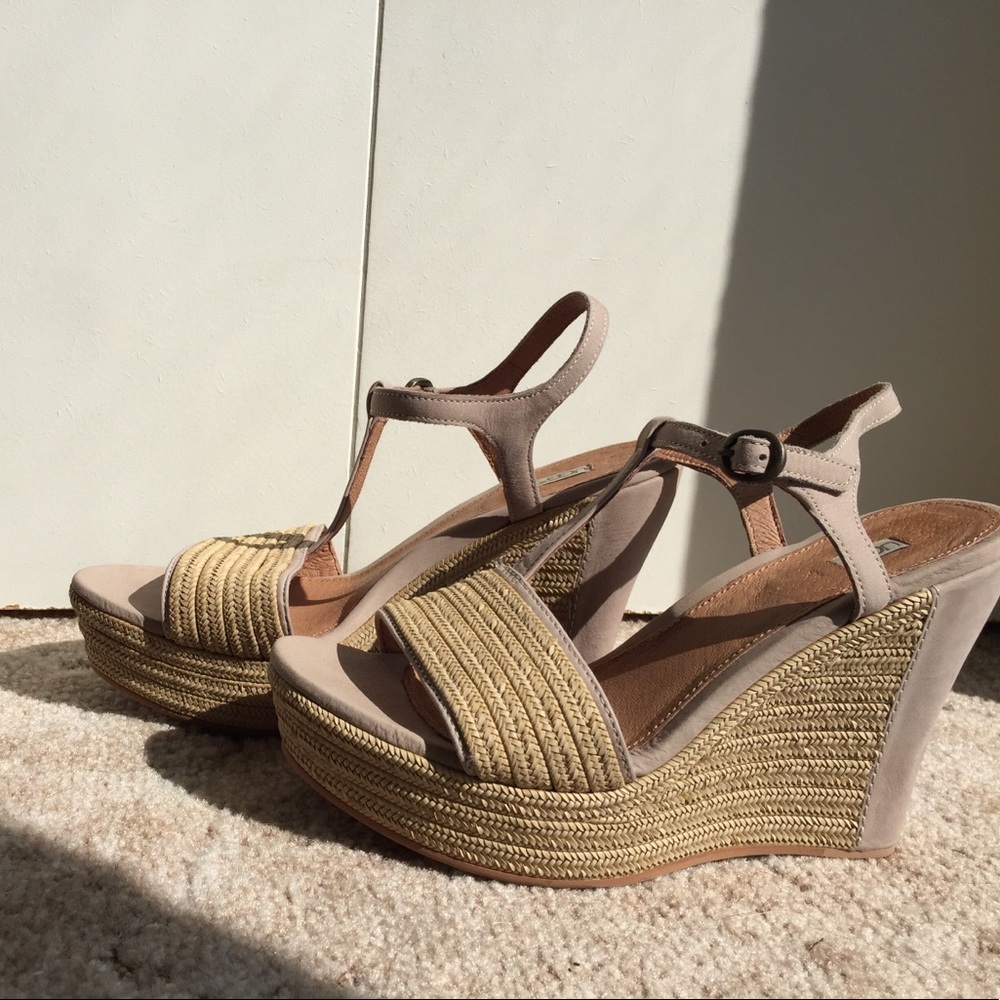 UGG Fitchie Wedge Sandal