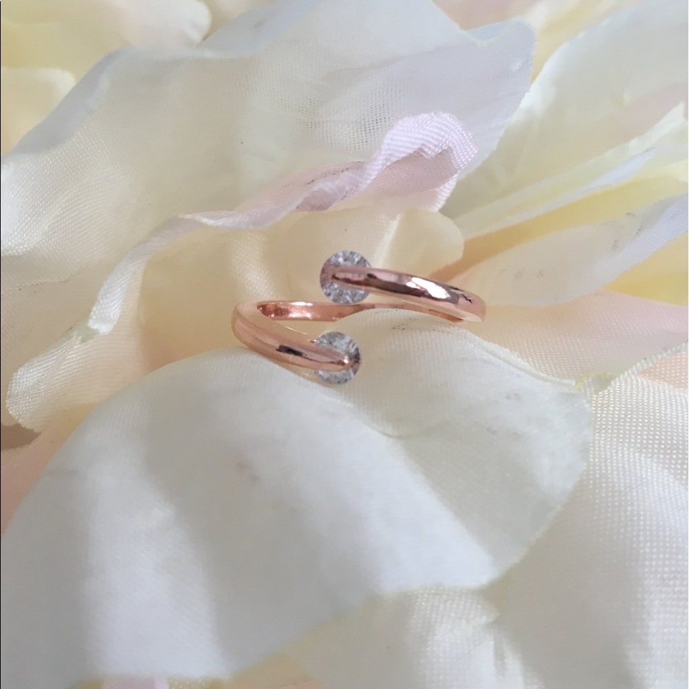 🆕 CZ Rosegold-Color Adjustable Ring