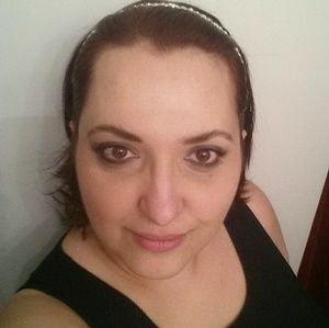 Meet your Posher, Elena