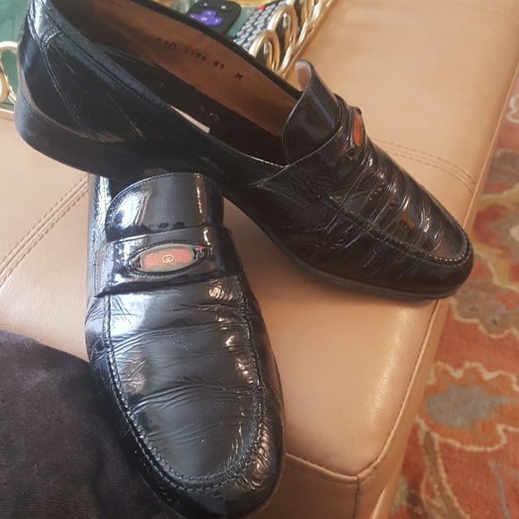 Vintage Patent Gucci loafers - Picture 3 of 5
