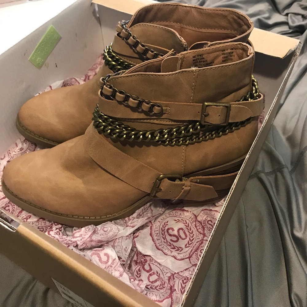 SO heeled ankle boots