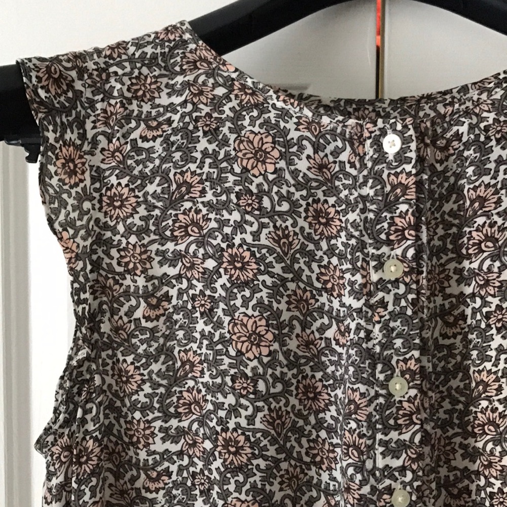 Loft Sleeveless 💋