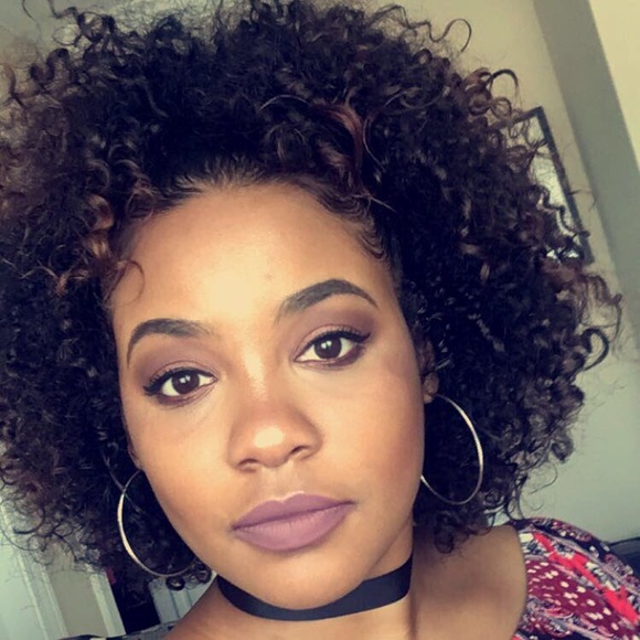 Meet your Posher, Azsia - Picture 1 of 1