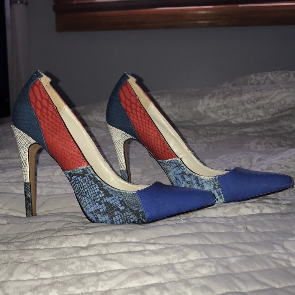 Snake skin Aldo pumps