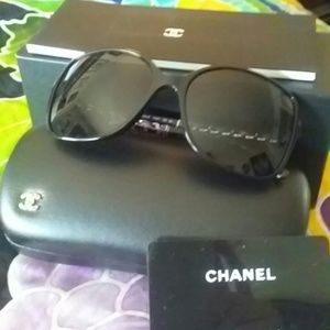 CHANEL NWT women's sunglasses