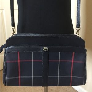 Burberry purse