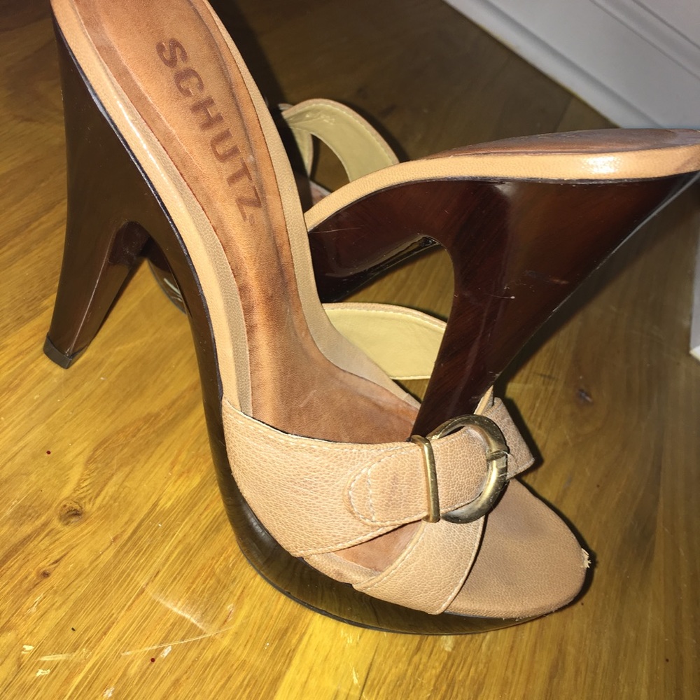 Schutz elegant heels bege