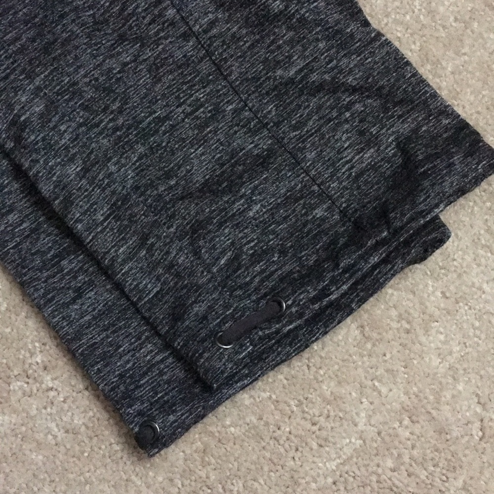 Active Life crop athleisure pant - Picture 4 of 6