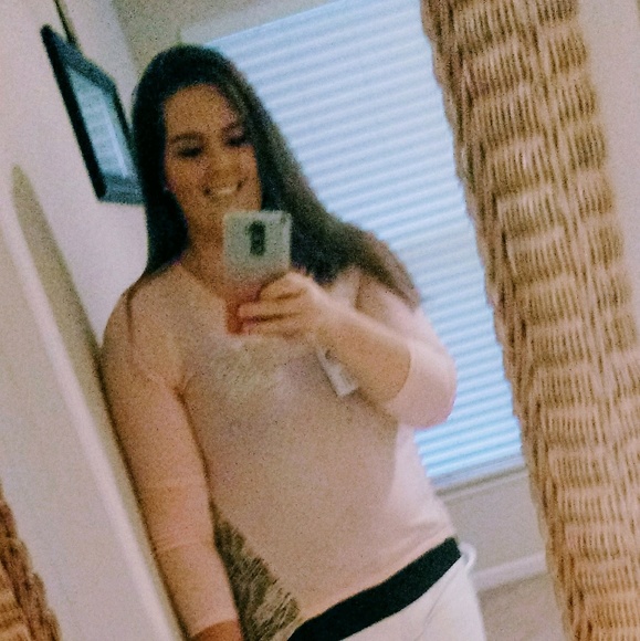 Meet your Posher, Alexandrea - Picture 3 of 3