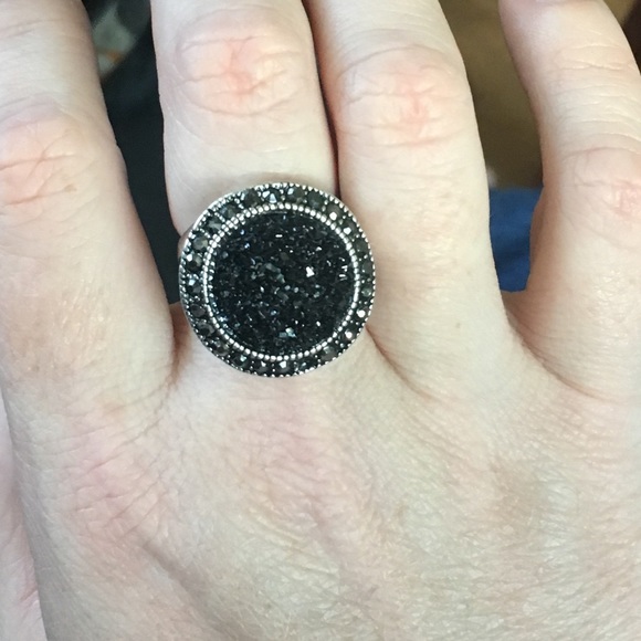 New Black Crystal Ring - Picture 3 of 4