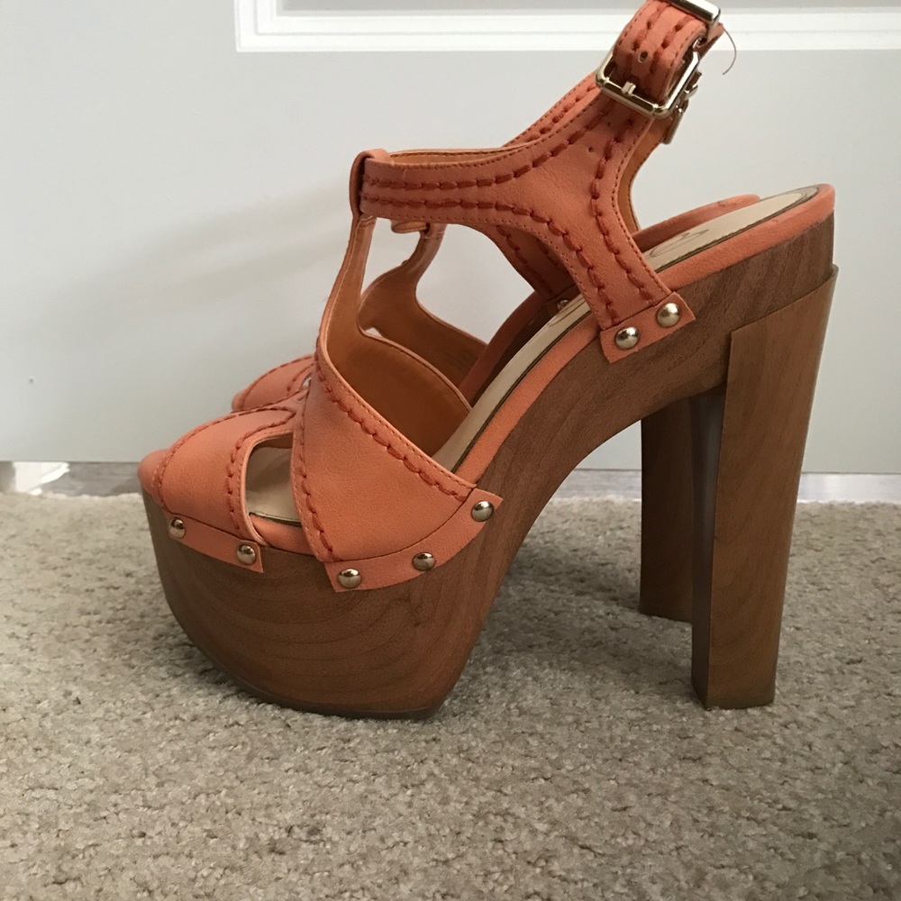 Clog platform sandals