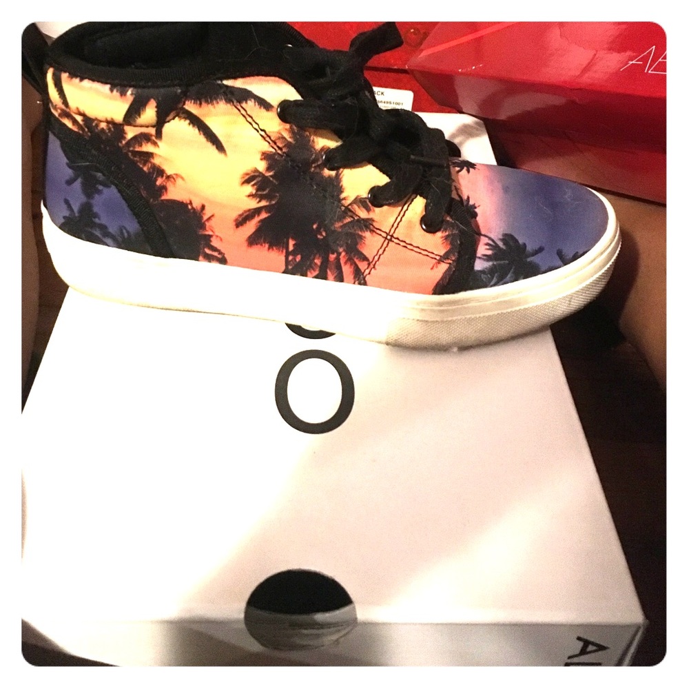 Aldo tropical print sneaker