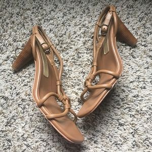 New! 🎉 Taryn by Taryn Rose sandal tan size 8.5