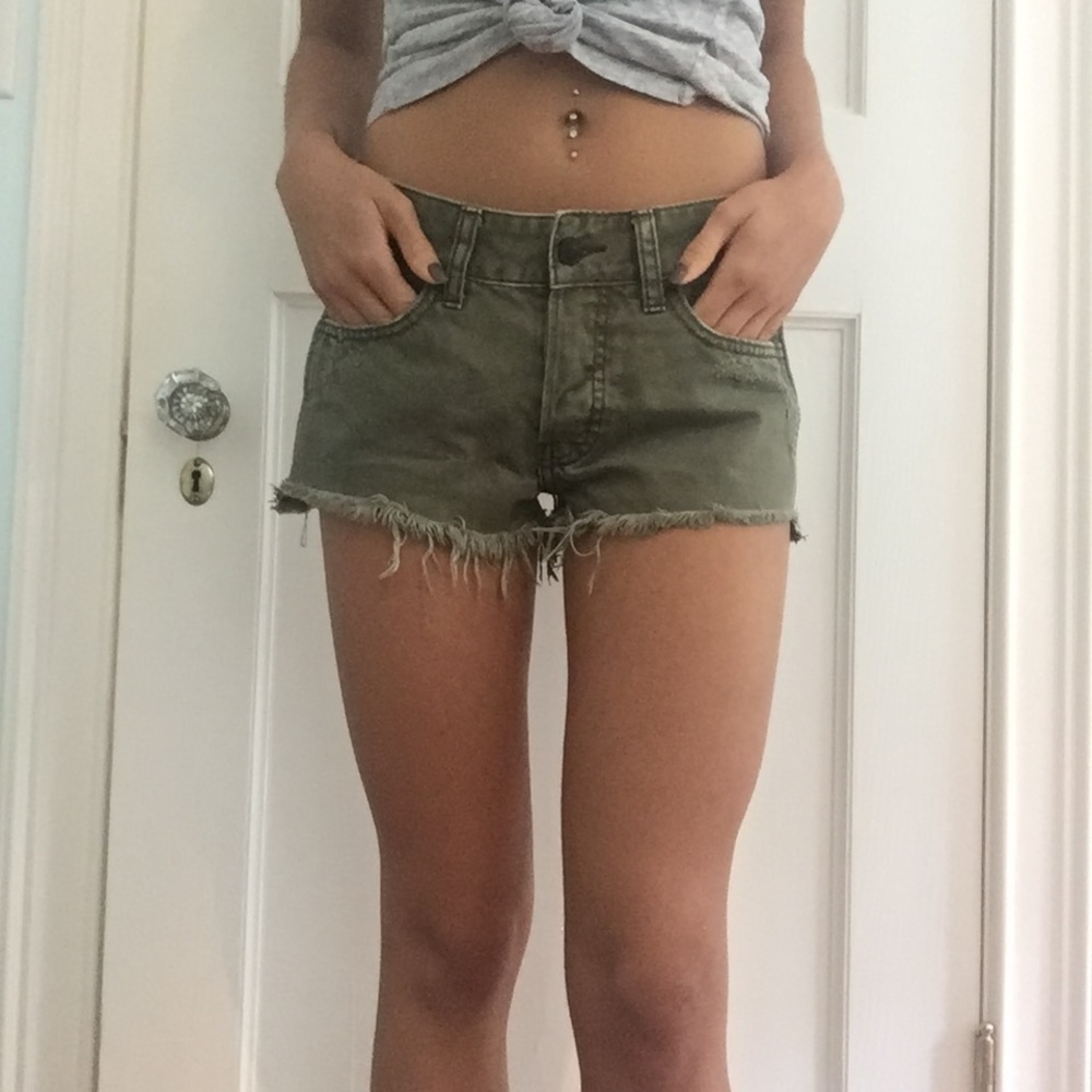 abercrombie and fitch low rise boyfriend shorts
