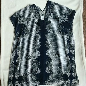 Cabi small navy & white yacht top