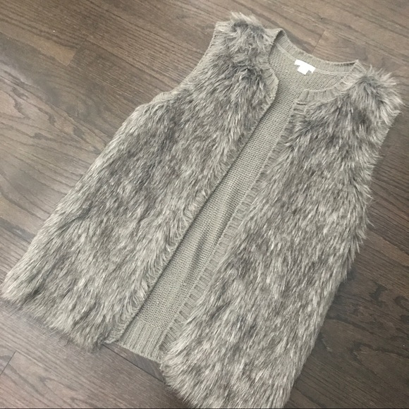 Xhilaration Jackets & Blazers - Xhilaration Gray Faux Fur Sweater Vest