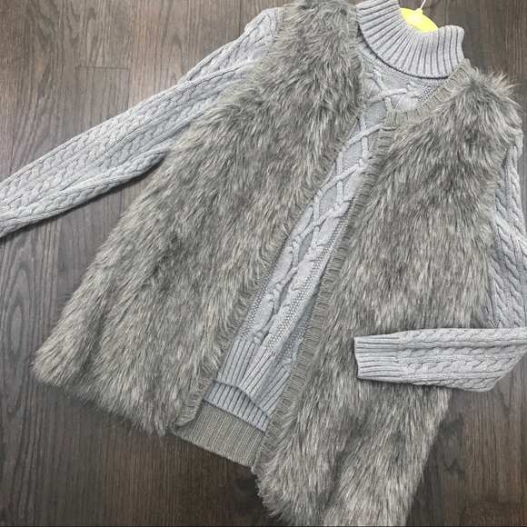 Xhilaration Gray Faux Fur Sweater Vest - Picture 3 of 7