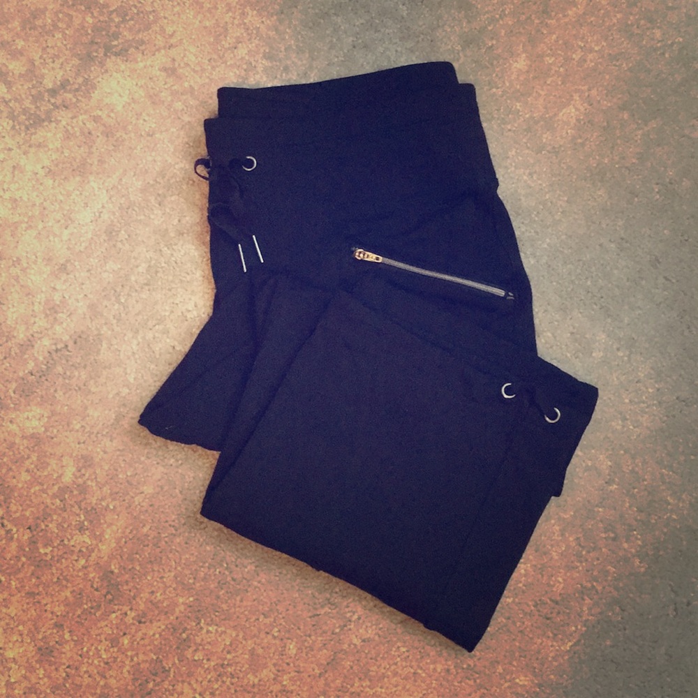 NWOT Active Life cropped athleisure pant