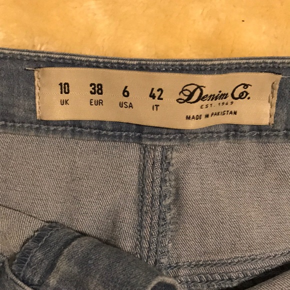 Jeans - Picture 4 of 4