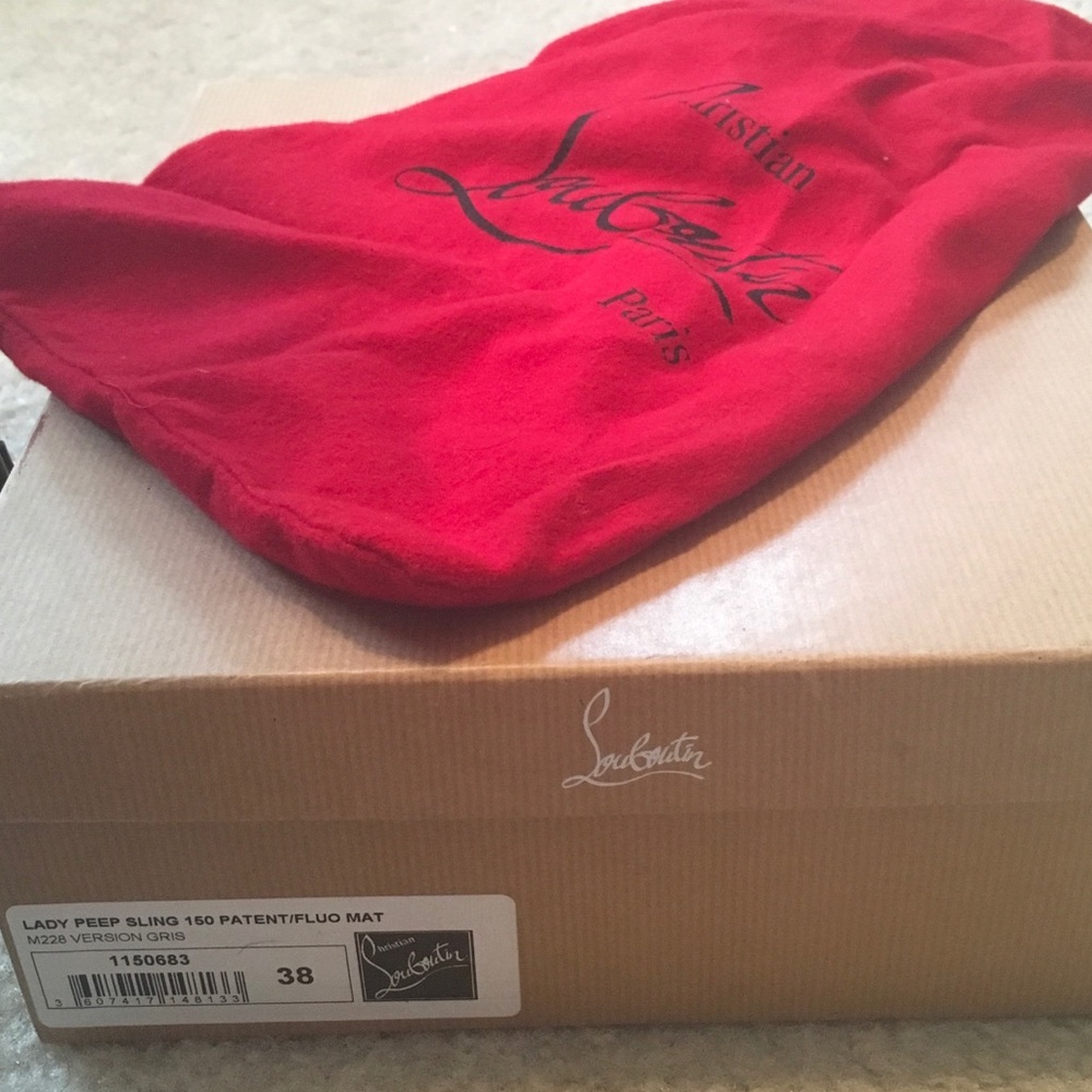 Authentic Christian Louboutin Pumps Size 38 - Picture 4 of 4