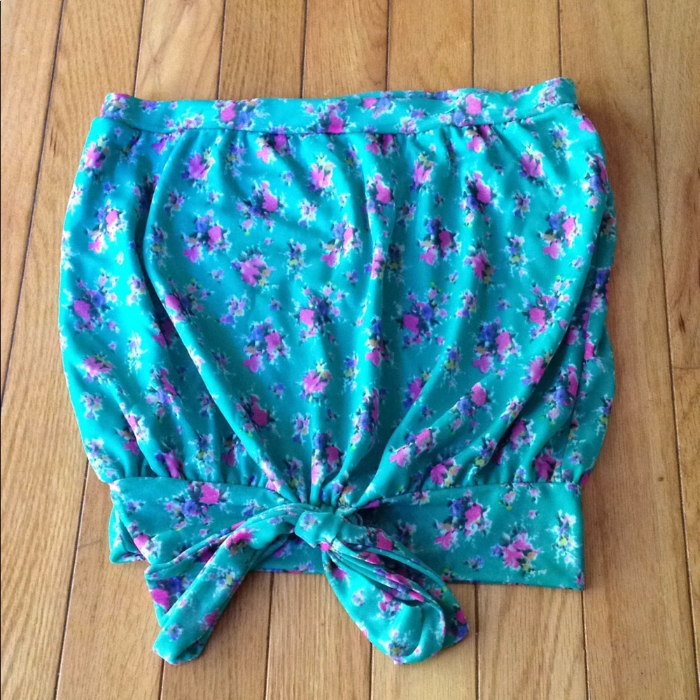 Wet seal strapless top