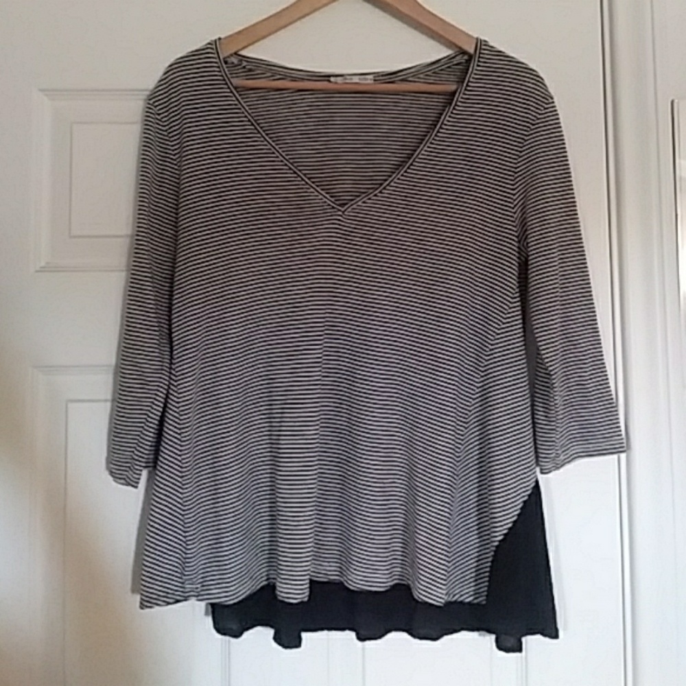 Zara 3/4 length sleeve flowy striped top
