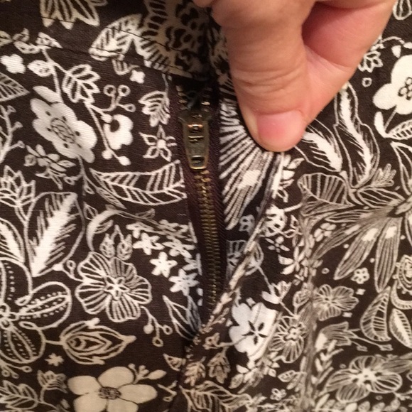 NWT CHRISTOPHER AND BANKS SKORT 6 brown flowers - Picture 5 of 6