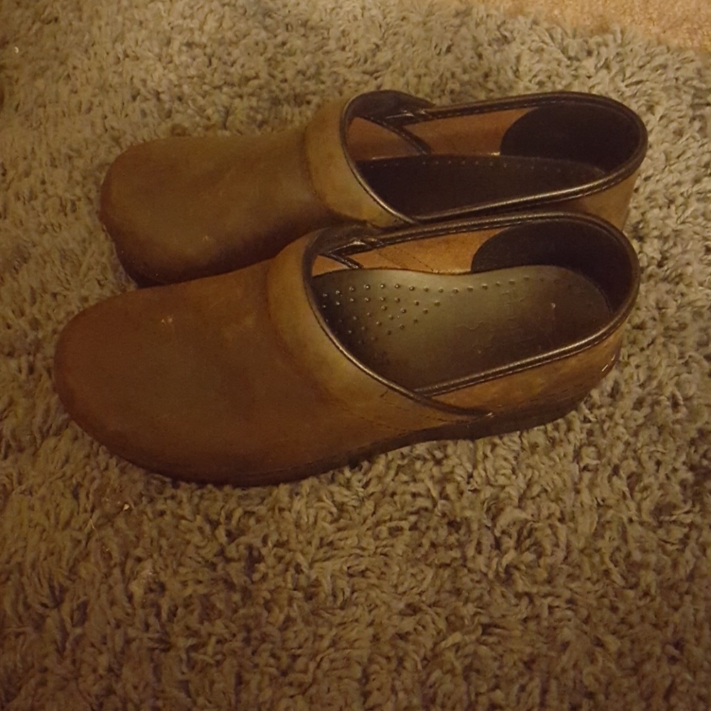 Clogs